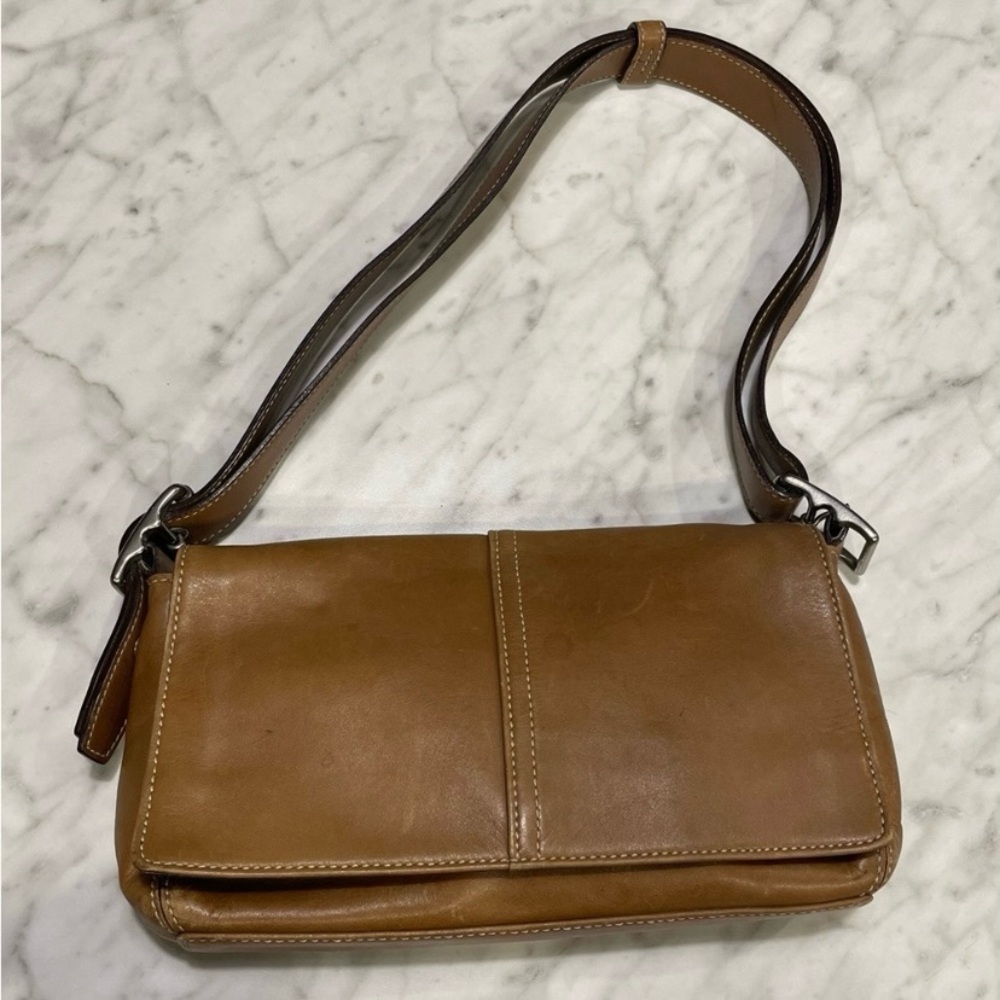 COACH adjustable shoulder bag